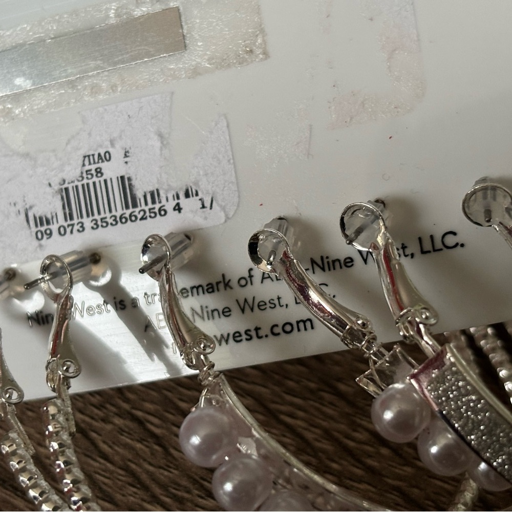 New! 3 Pairs Nine West Hoop Earrings Silver 2”-2.25” Hoops - Picture 6 of 6